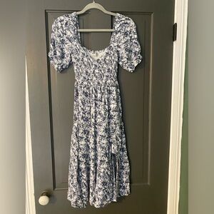 Abercrombie & Fitch Flowy Floral Dress Size Small